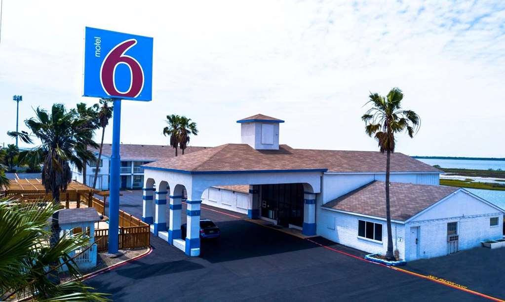 Motel 6 波特兰 外观 照片